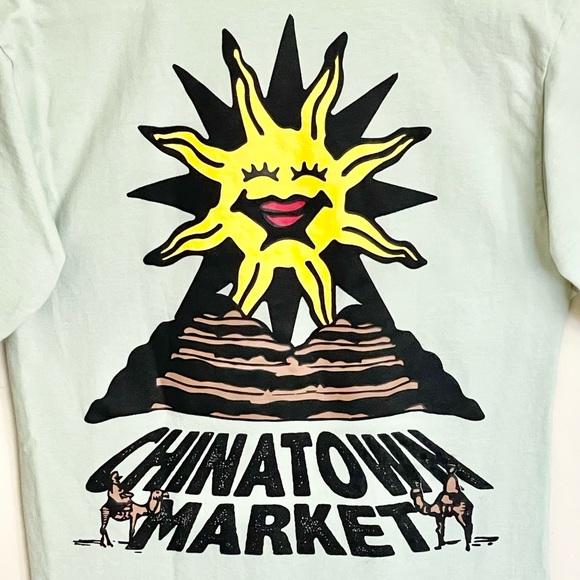 NEW Chinatown Market Sunshine Graphic Pale Green T Shirt Men’s size Medium - Picture 3 of 7